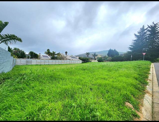 912M² VACANT LAND FOR SALE IN PLATTEKLOOF